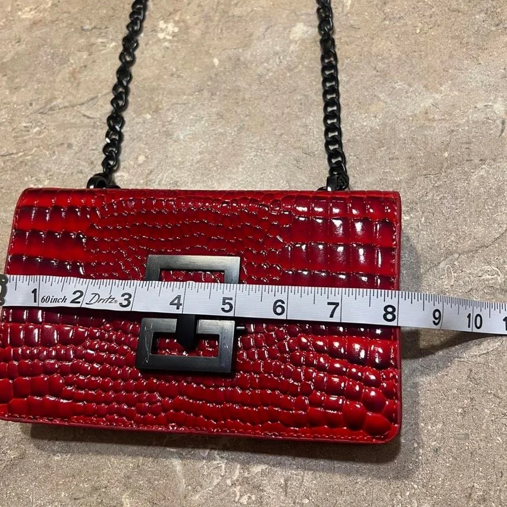 Red Faux Croc Embossed Crossbody Bag Matte Black Chain Strap Clasp Handbag